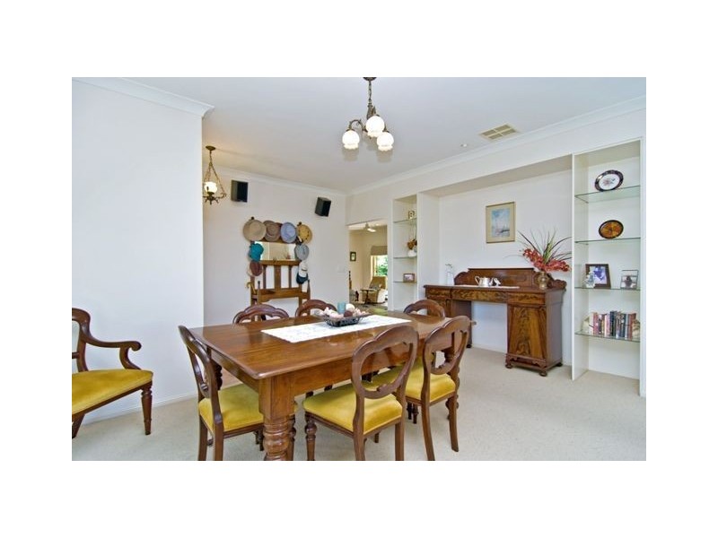 6 Cooroora Crescent, Yugar QLD 4520