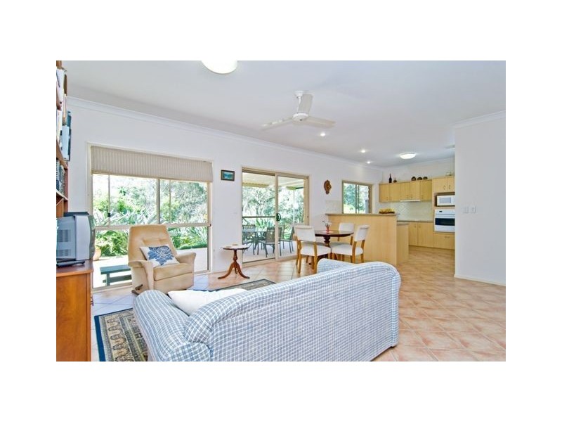 6 Cooroora Crescent, Yugar QLD 4520