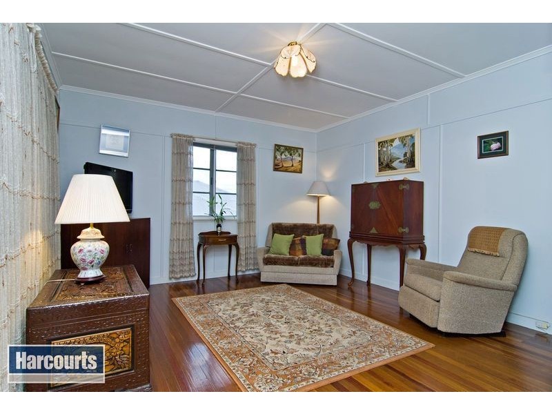 22 Allowrie Street, Stafford QLD 4053