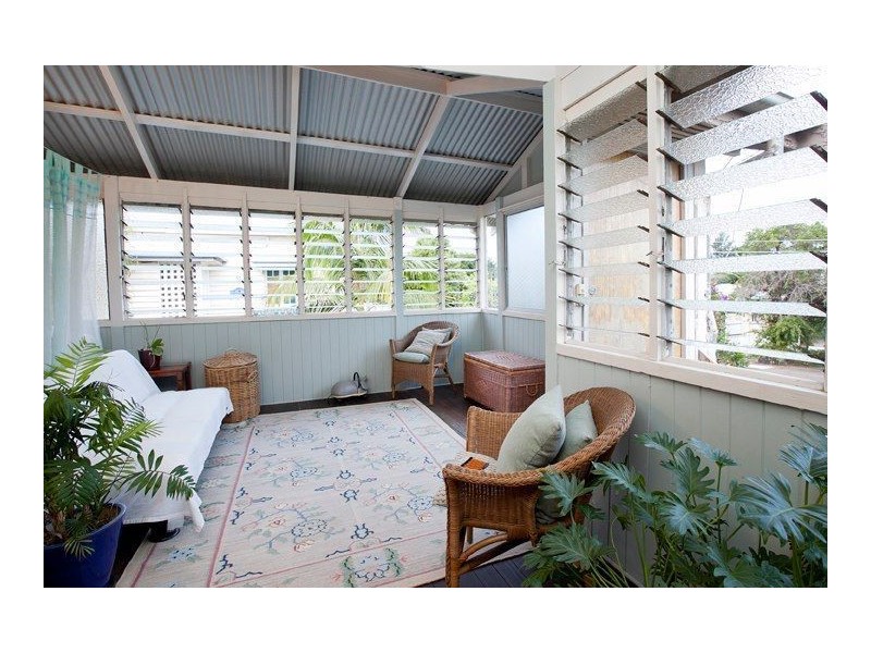 27 Myrtle Street, Grange QLD 4051