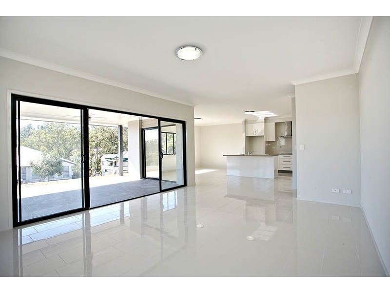 3 Oaklands Place, Upper Kedron QLD 4055