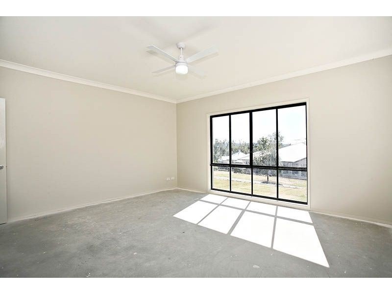 3 Oaklands Place, Upper Kedron QLD 4055