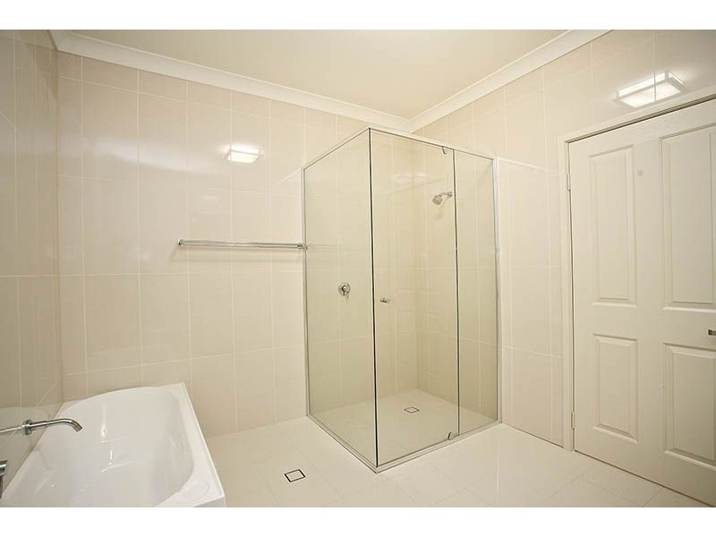 3 Oaklands Place, Upper Kedron QLD 4055