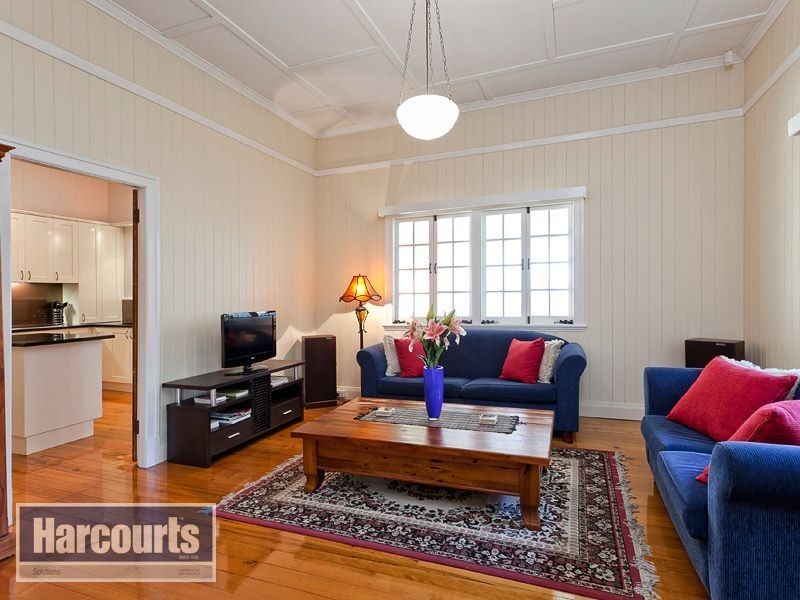 8 Gizeh Street, Enoggera QLD 4051