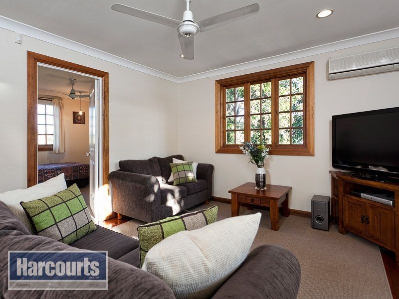 8 Gizeh Street, Enoggera QLD 4051
