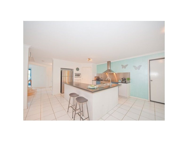 19 Bunyaville Close, Arana Hills QLD 4054