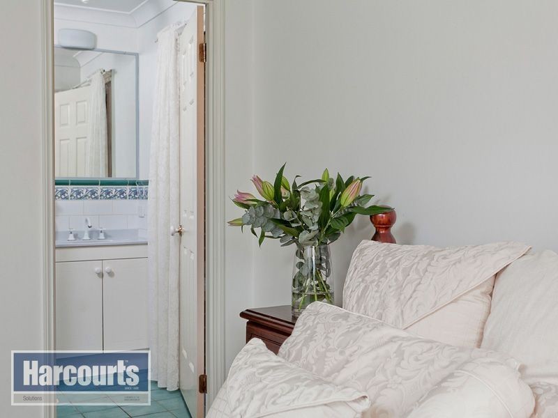 2 Verwood Court, Ferny Hills QLD 4055