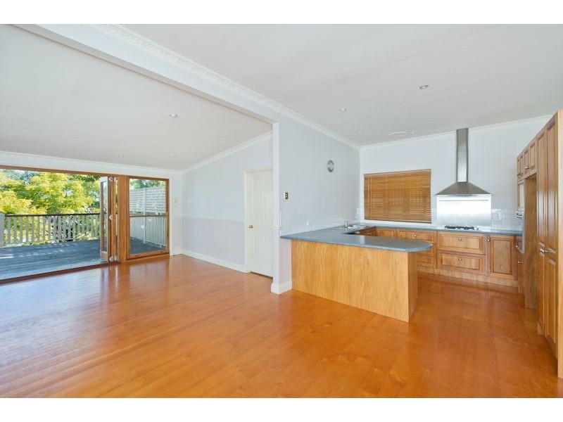 129 Crosby Road, Hamilton QLD 4007