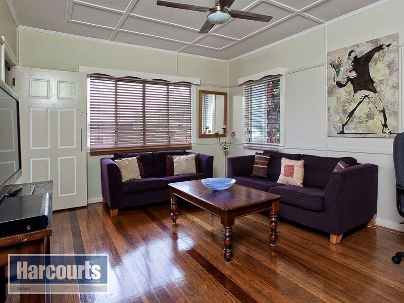 8 Corrigan Street, Keperra QLD 4054