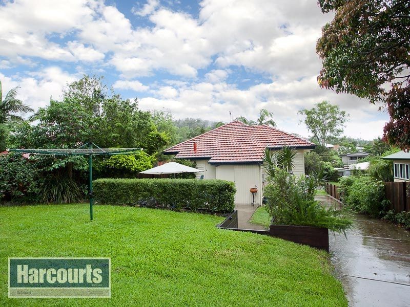 8 Corrigan Street, Keperra QLD 4054