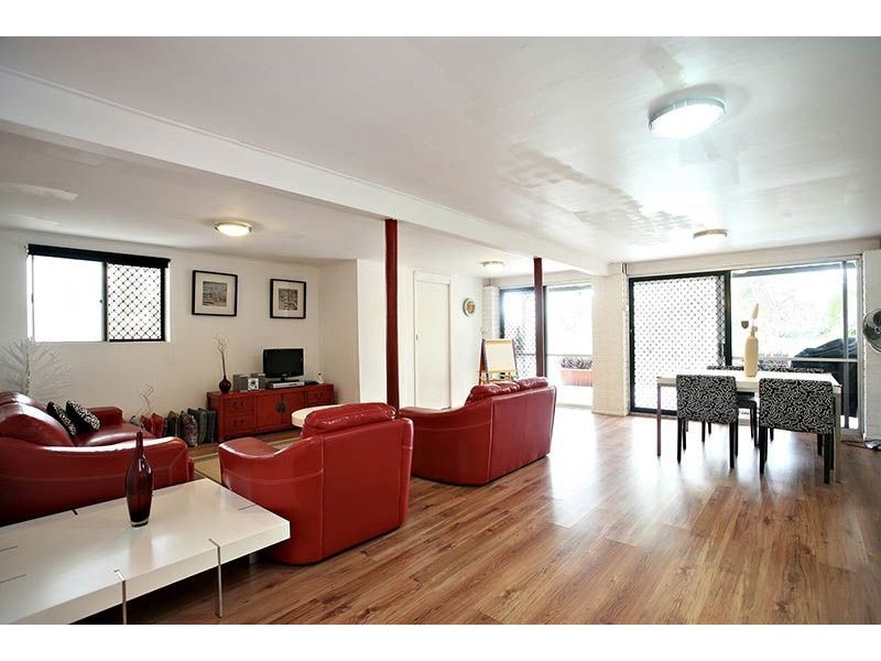 81 Ferny Way, Ferny Hills QLD 4055