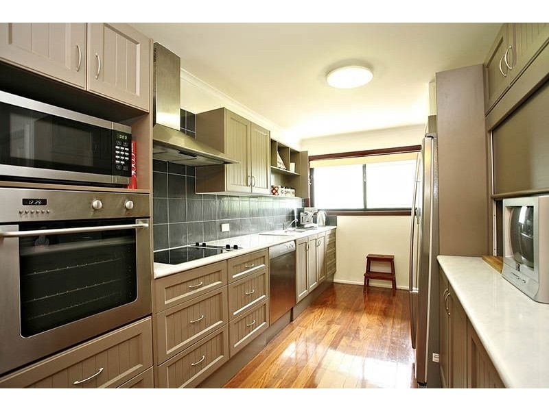 81 Ferny Way, Ferny Hills QLD 4055