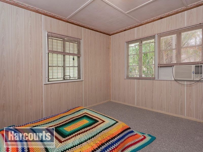 28 Barber Street, Keperra QLD 4054