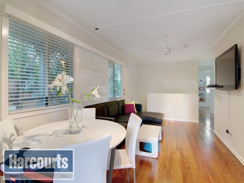 136 Blackwood St, Mitchelton QLD 4053