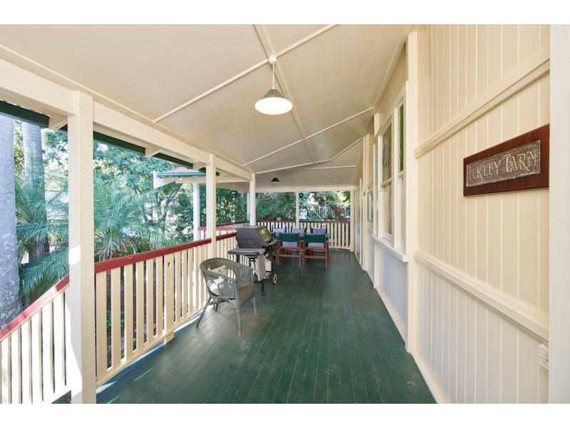 6 Goring Street, Newmarket QLD 4051