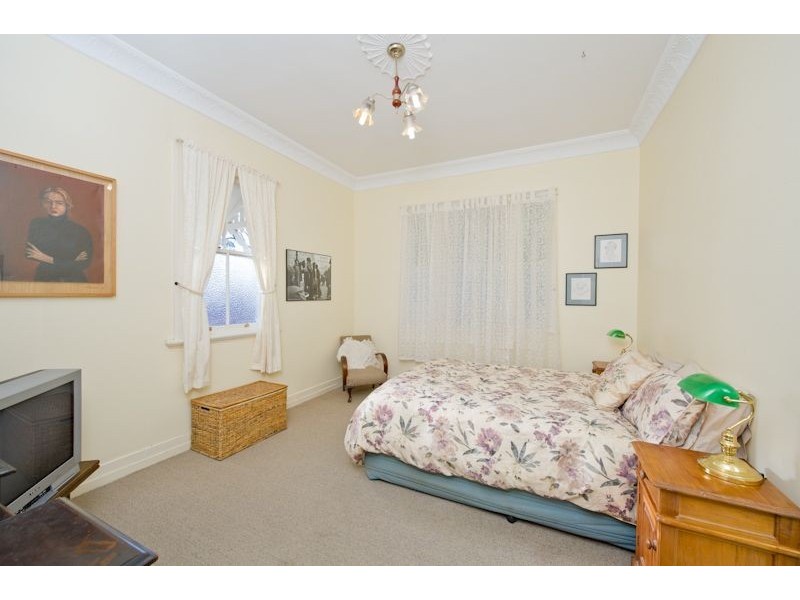 6 Goring Street, Newmarket QLD 4051