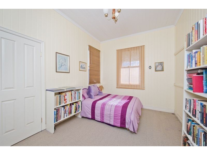 6 Goring Street, Newmarket QLD 4051