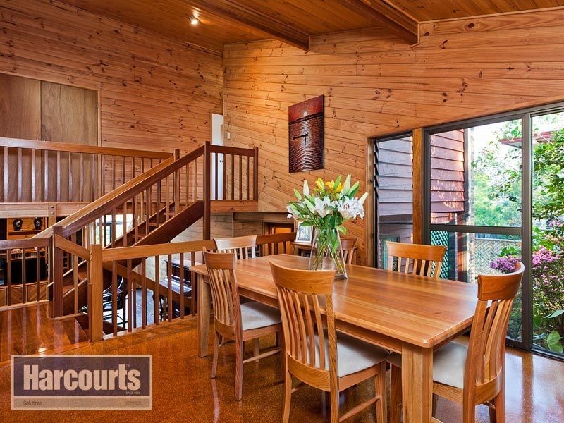 31 Tombondan Crescent, Ferny Hills QLD 4055