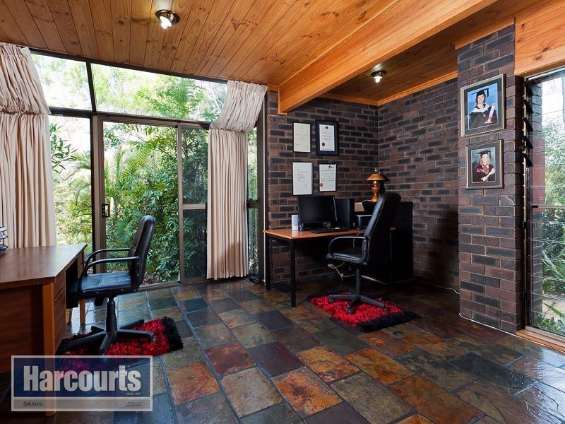 31 Tombondan Crescent, Ferny Hills QLD 4055