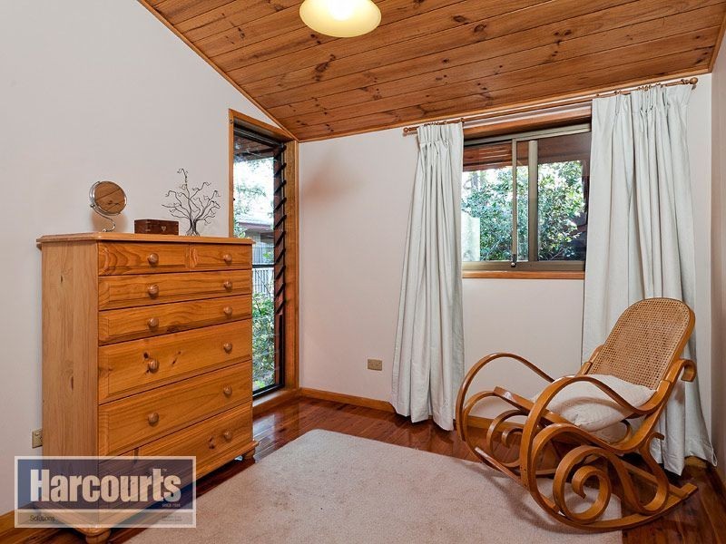 31 Tombondan Crescent, Ferny Hills QLD 4055
