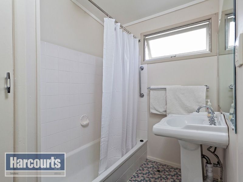 40a White Street, Everton Park QLD 4053