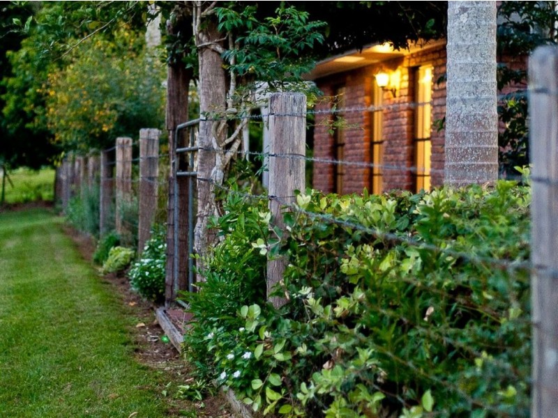 5 Benjamin Close, Samford Village QLD 4520