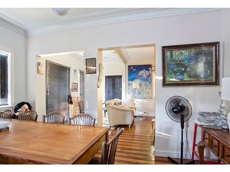 29 Lansdowne Street, Newmarket QLD 4051