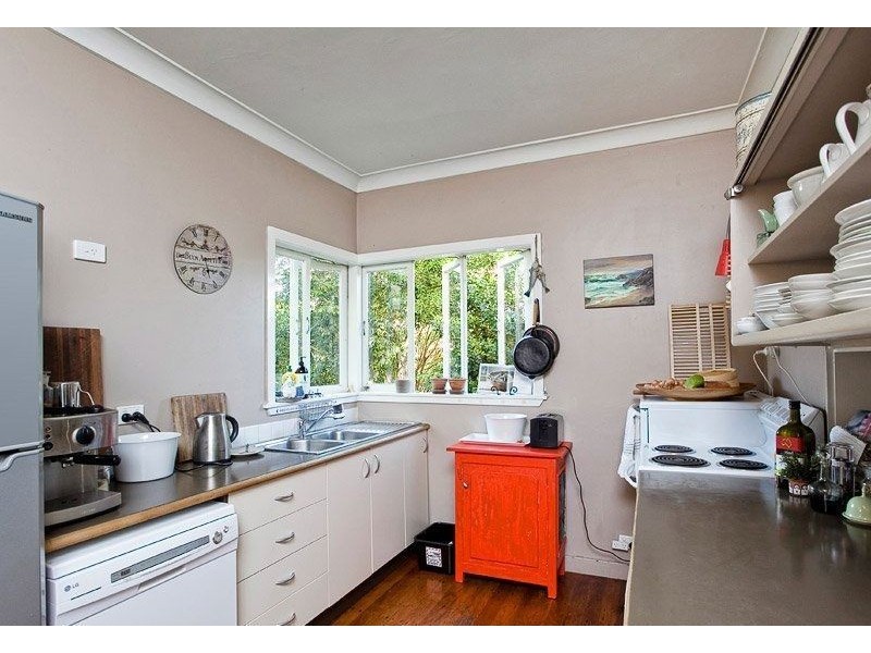 29 Lansdowne Street, Newmarket QLD 4051