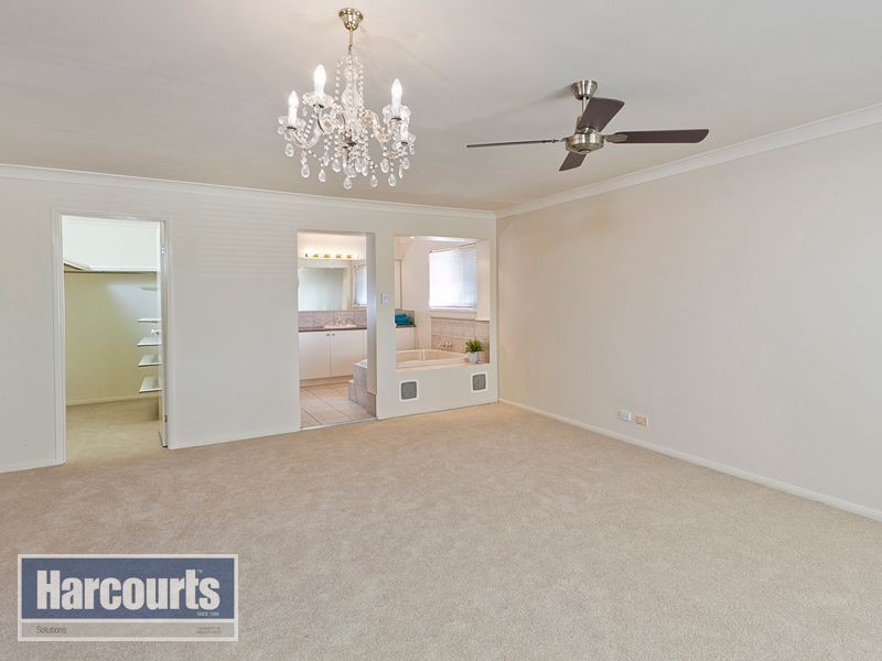 11 Van Dyke Crescent, Mcdowall QLD 4053