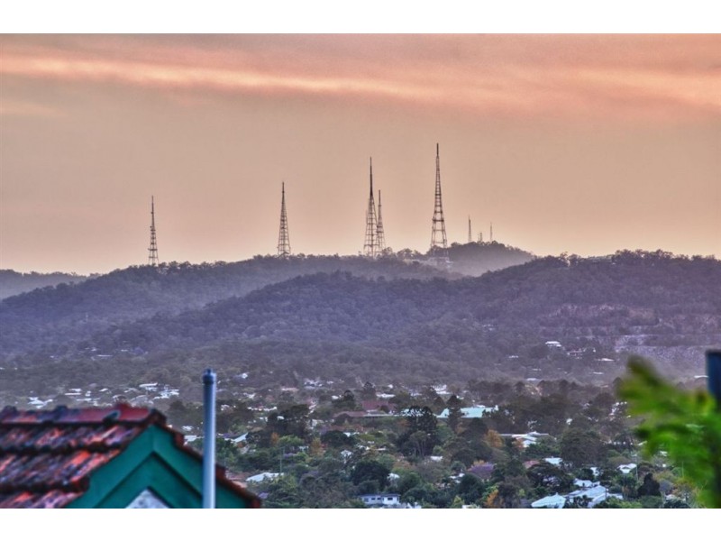 37 Lansdowne Street, Newmarket QLD 4051