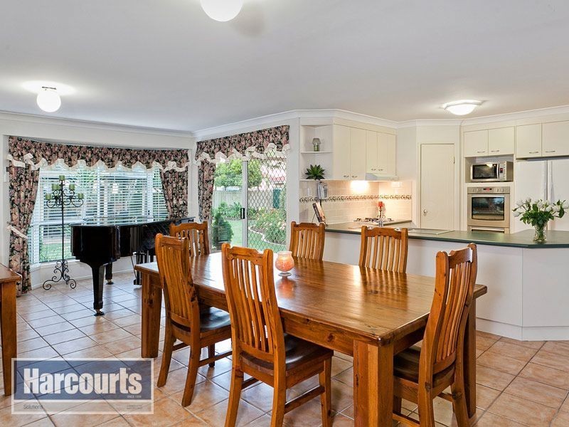 32 Dundee Place, Upper Kedron QLD 4055