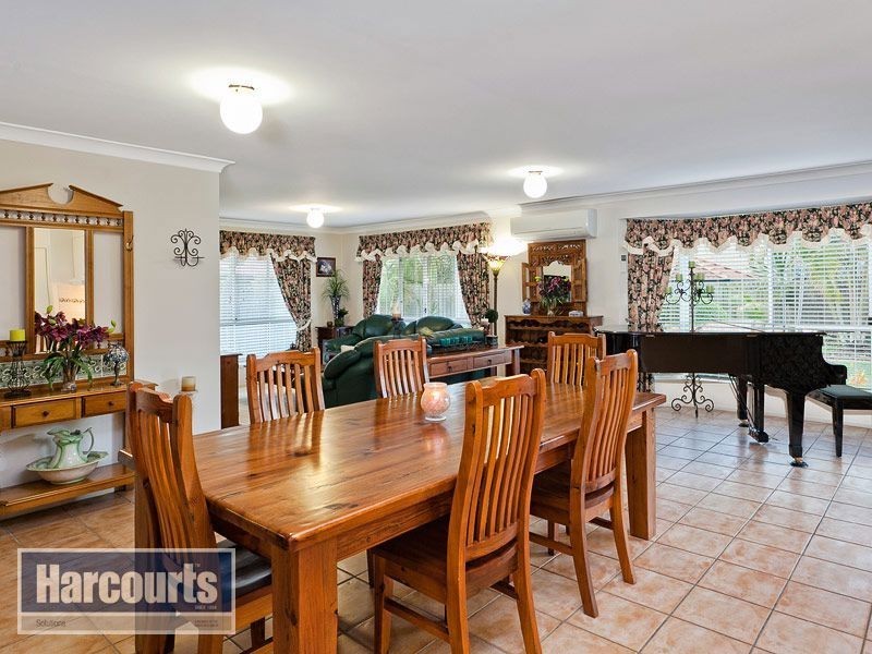 32 Dundee Place, Upper Kedron QLD 4055