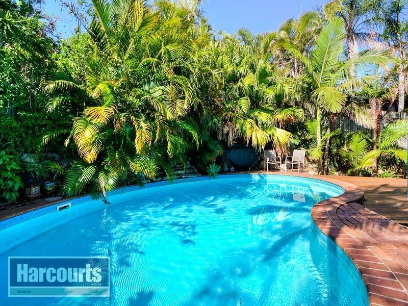 4 Lynwood Court, Ferny Hills QLD 4055