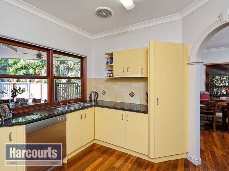 4 Lynwood Court, Ferny Hills QLD 4055