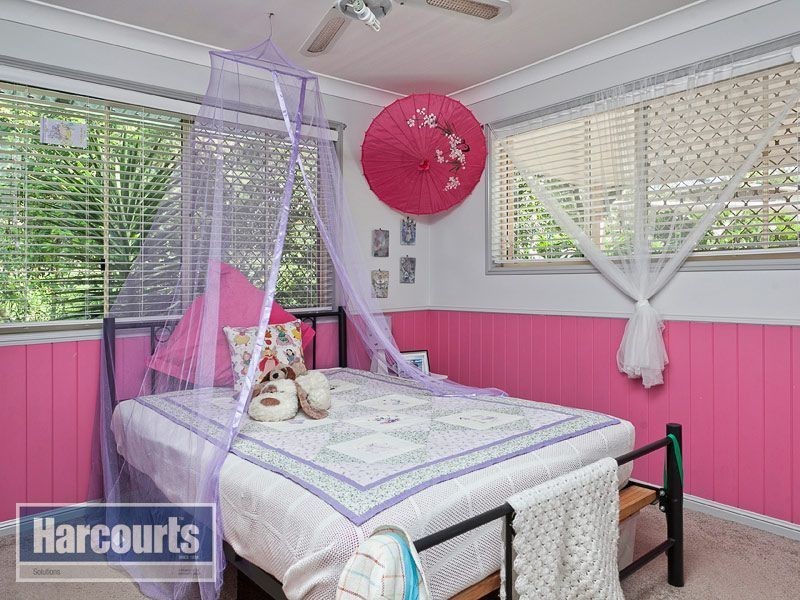 111 View Crescent, Arana Hills QLD 4054