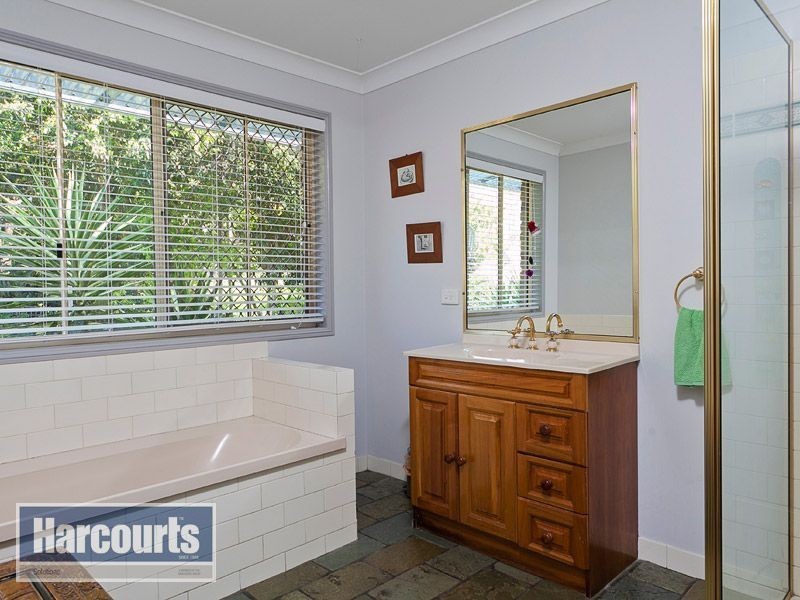 111 View Crescent, Arana Hills QLD 4054