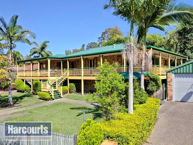 111 View Crescent, Arana Hills QLD 4054