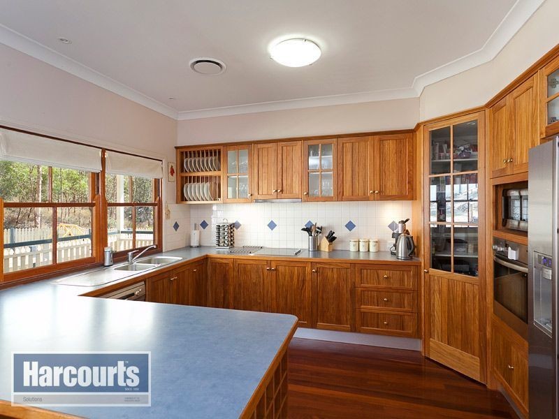 7 Bunyaville Close, Arana Hills QLD 4054