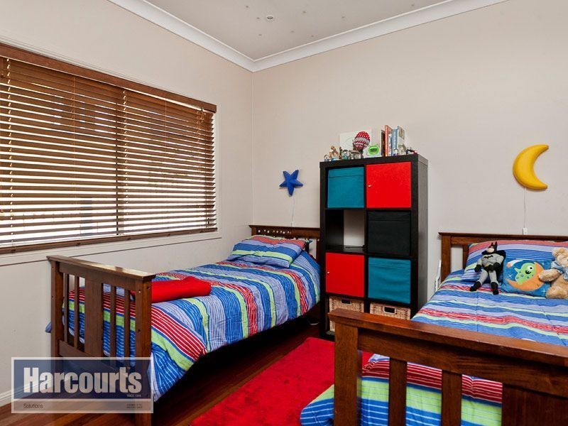 7 Bunyaville Close, Arana Hills QLD 4054