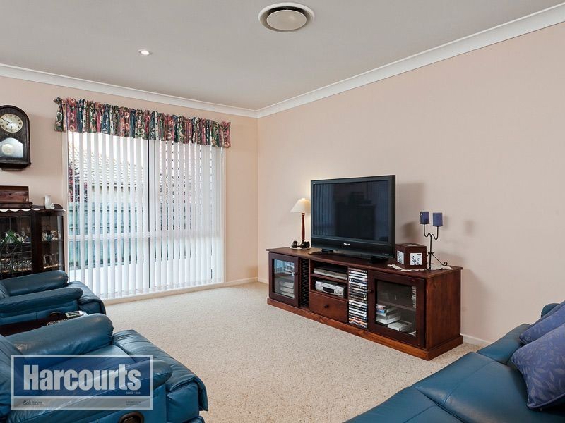 15 Charolais Crescent, Upper Kedron QLD 4055