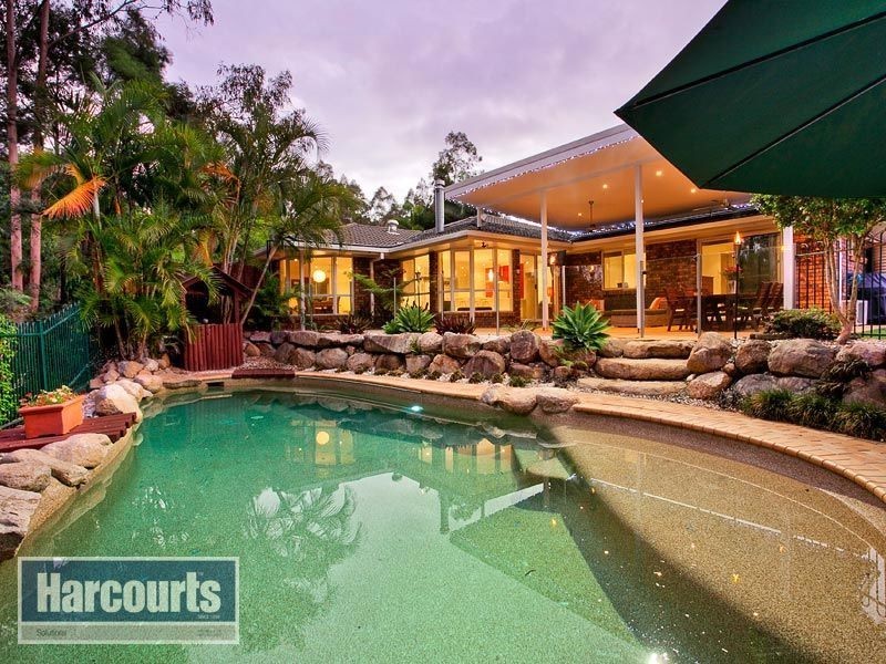 25 Selkirk Crescent, Ferny Grove QLD 4055