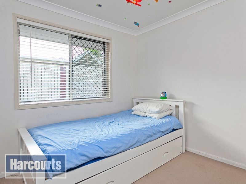 25 Selkirk Crescent, Ferny Grove QLD 4055