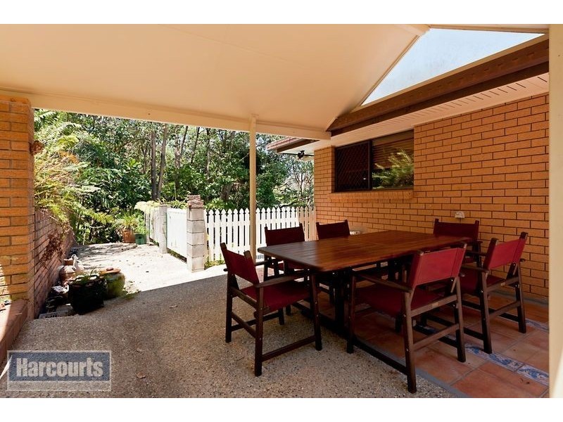 11 Camden Court, Arana Hills QLD 4054