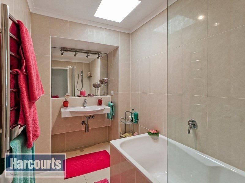 1 Lockrose Street, Mitchelton QLD 4053