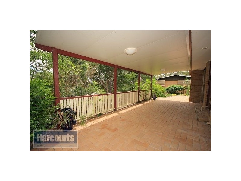 8 Tarawill Crescent, Ferny Hills QLD 4055