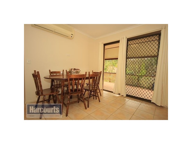 8 Tarawill Crescent, Ferny Hills QLD 4055