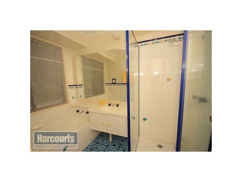 8 Tarawill Crescent, Ferny Hills QLD 4055