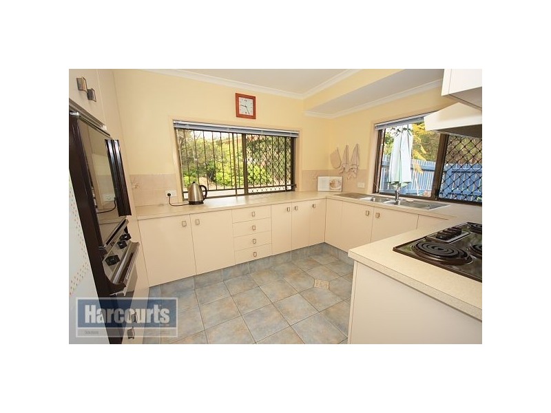 47 Quinnia Court, Ferny Hills QLD 4055