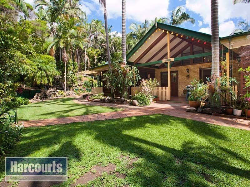 4 Blue Hills Drive, Bunya QLD 4055