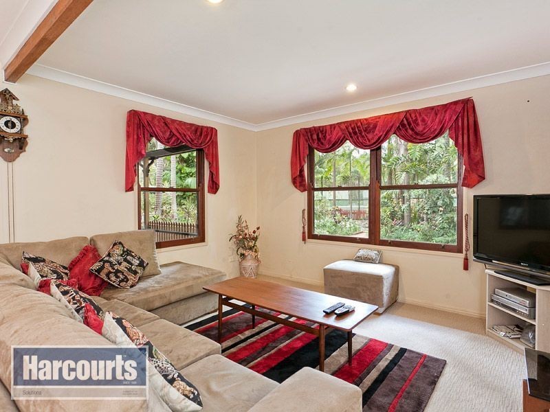 4 Blue Hills Drive, Bunya QLD 4055